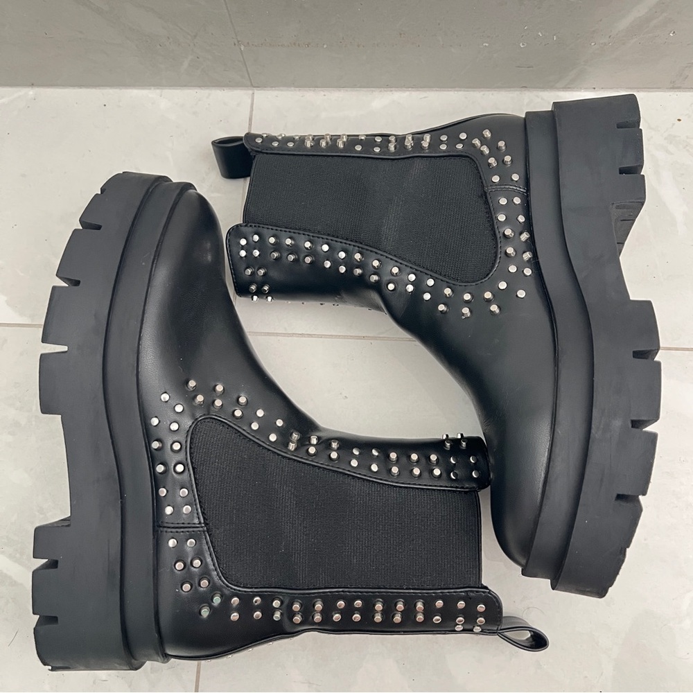NEW ZARA Studded Chunky Moto Boots Black Chelsea Vegan Leather m size 6 / 36 EU - Picture 2 of 13